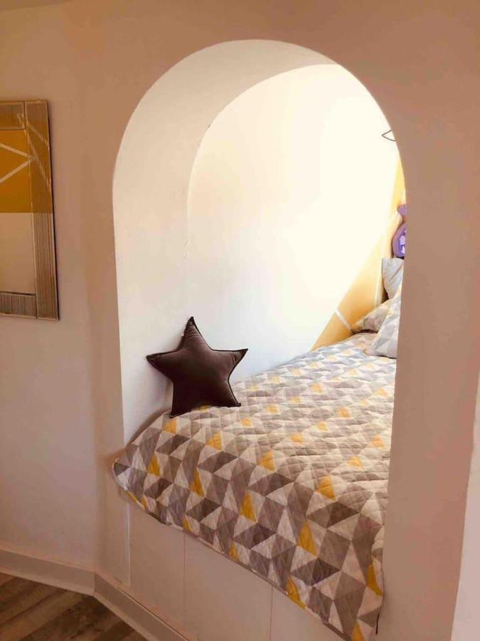 Lovely 2 Bed Apartment In Alcalalí Buitenkant foto