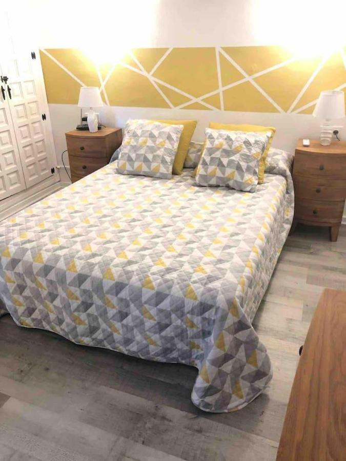 Lovely 2 Bed Apartment In Alcalalí Buitenkant foto
