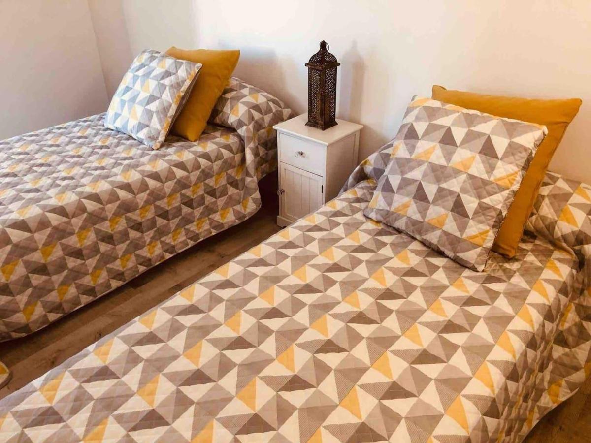 Lovely 2 Bed Apartment In Alcalalí Buitenkant foto