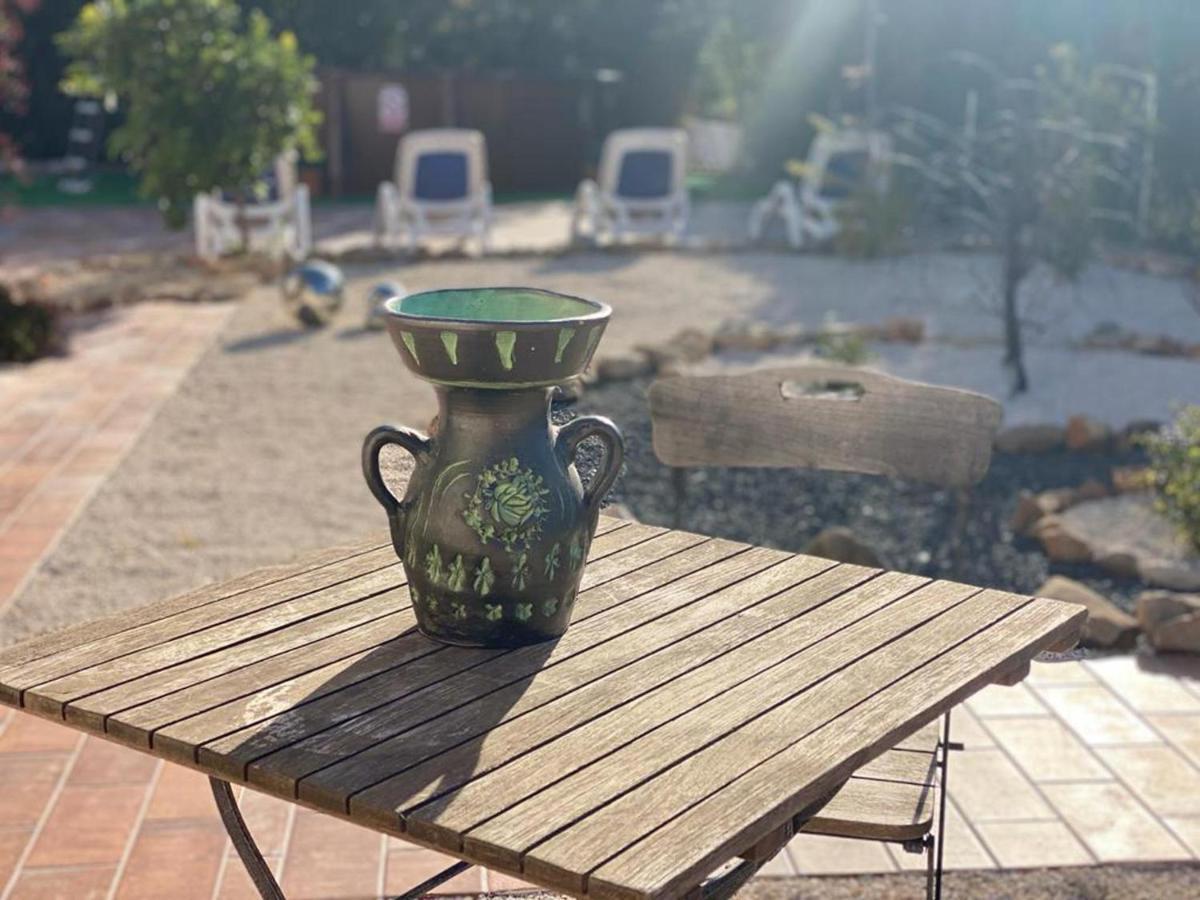 Lovely 2 Bed Apartment In Alcalalí Buitenkant foto