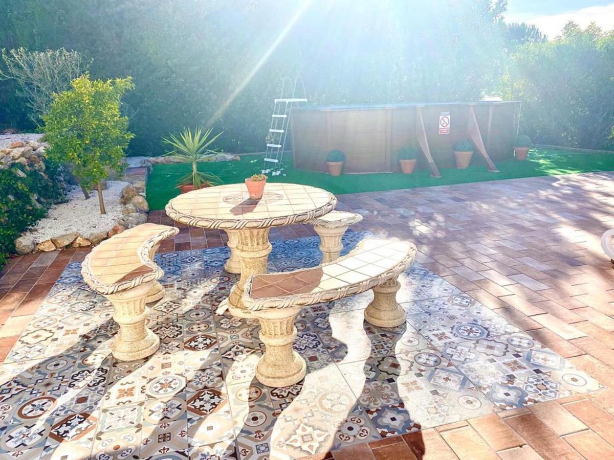 Lovely 2 Bed Apartment In Alcalalí Buitenkant foto
